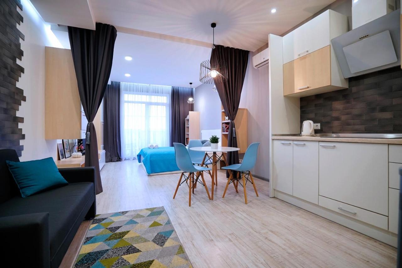British Quarter Studios Kiev Exteriör bild