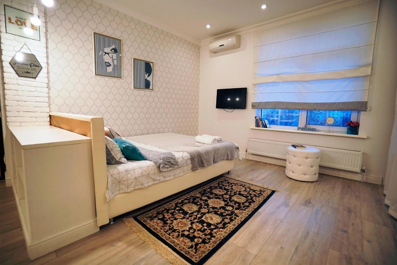 British Quarter Studios Kiev Exteriör bild